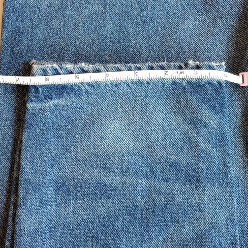 NWT Old Navy Straight Taper Jeans 32x34 33x34 Mid Rise Destroyed Medium Wash - Picture 11 of 11